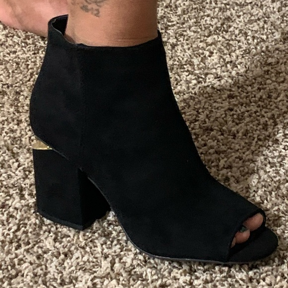 Ankle Boots - Picture 2 of 5
